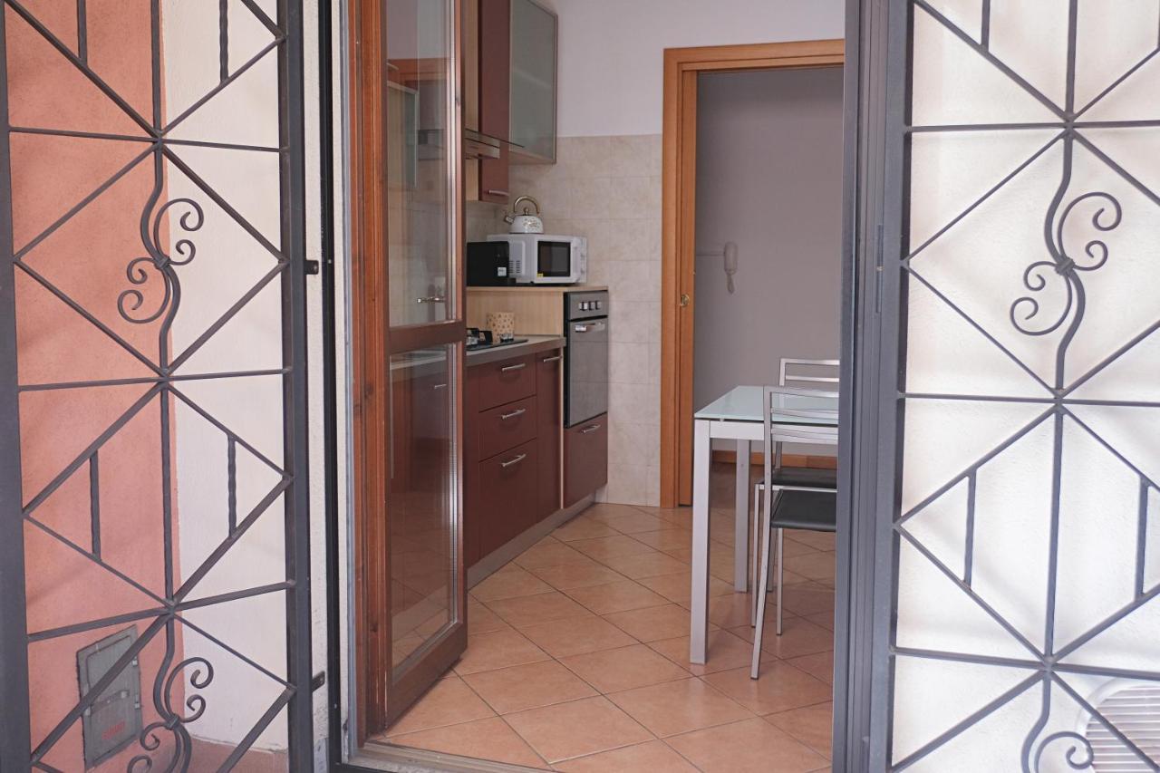 Bwr - Bilocale Con Terrazzo, Via Gonin Milano