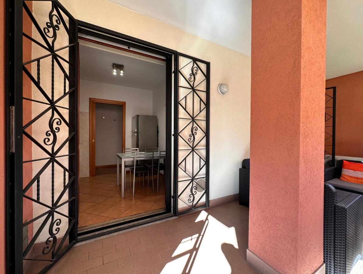 Bwr - Bilocale Con Terrazzo, Via Gonin Mailand